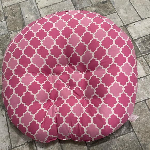 pink boppy lounger